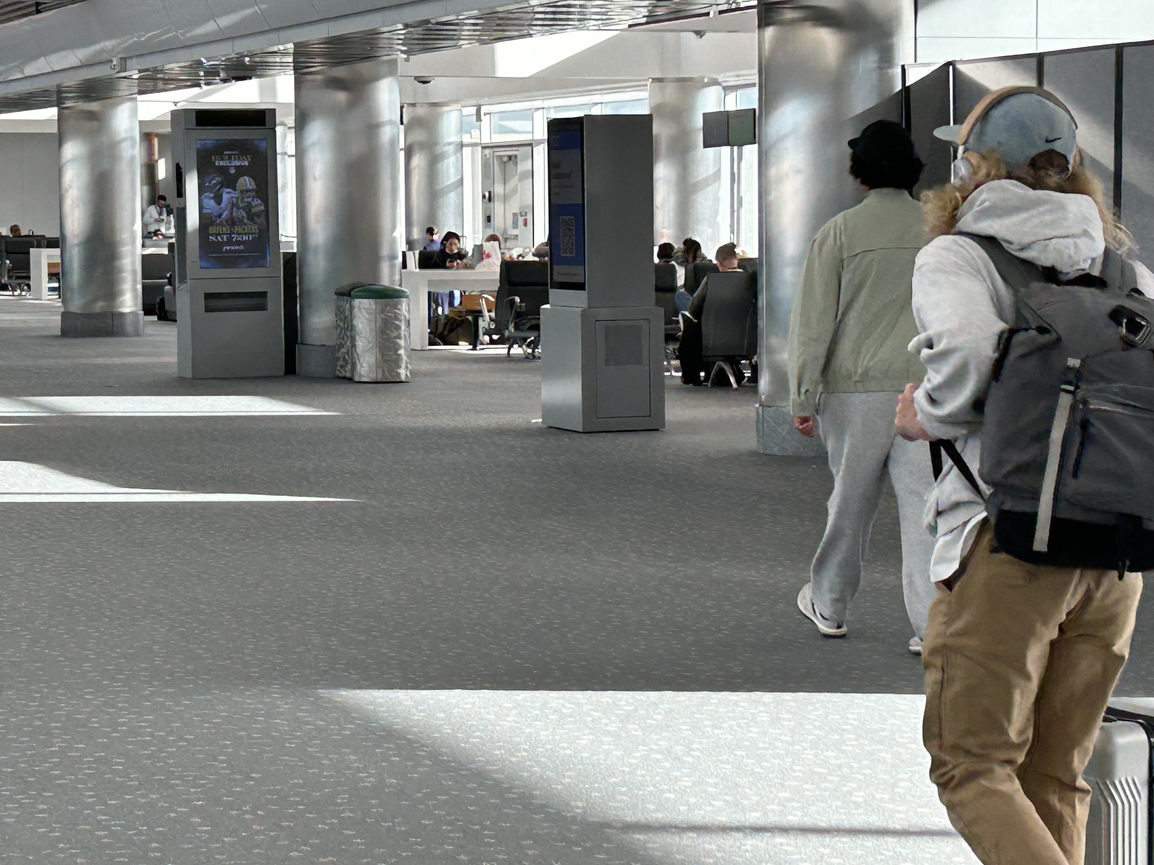 Con B & C Premier Digital Network - 11